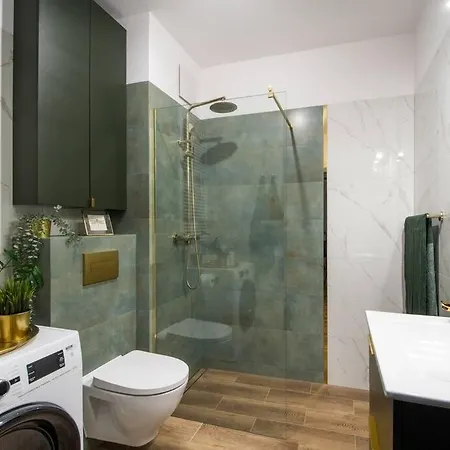 Ecru Bohema 1-bedroom With Balcony *
